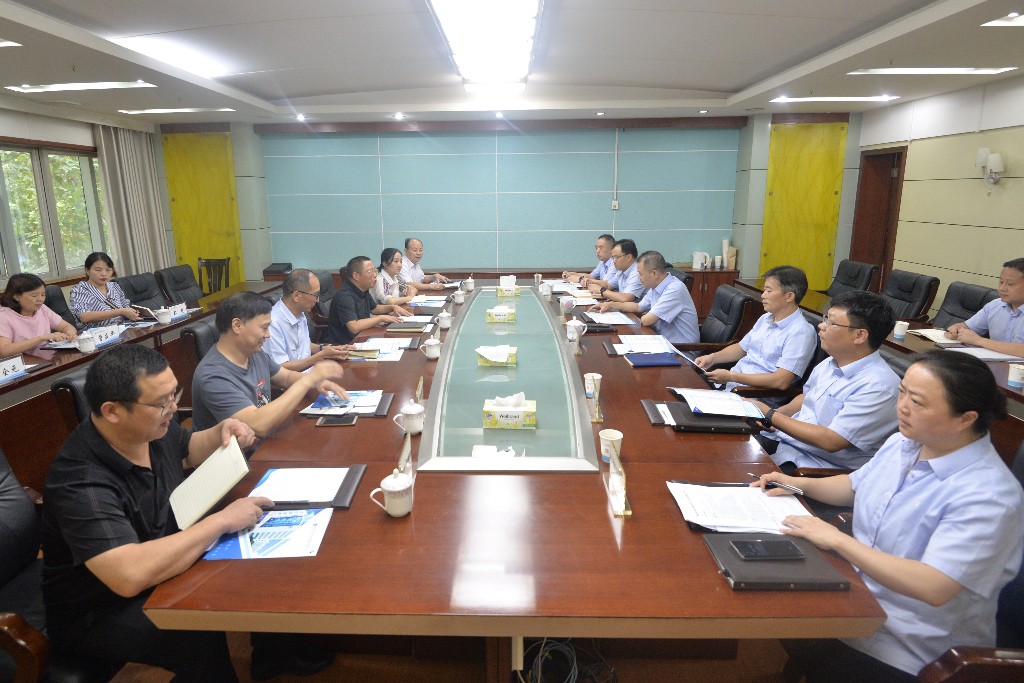 会见娄底市水业有限公司党委书记、董事长朱满四3